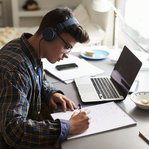 Completar músicas: aprenda inglês com música