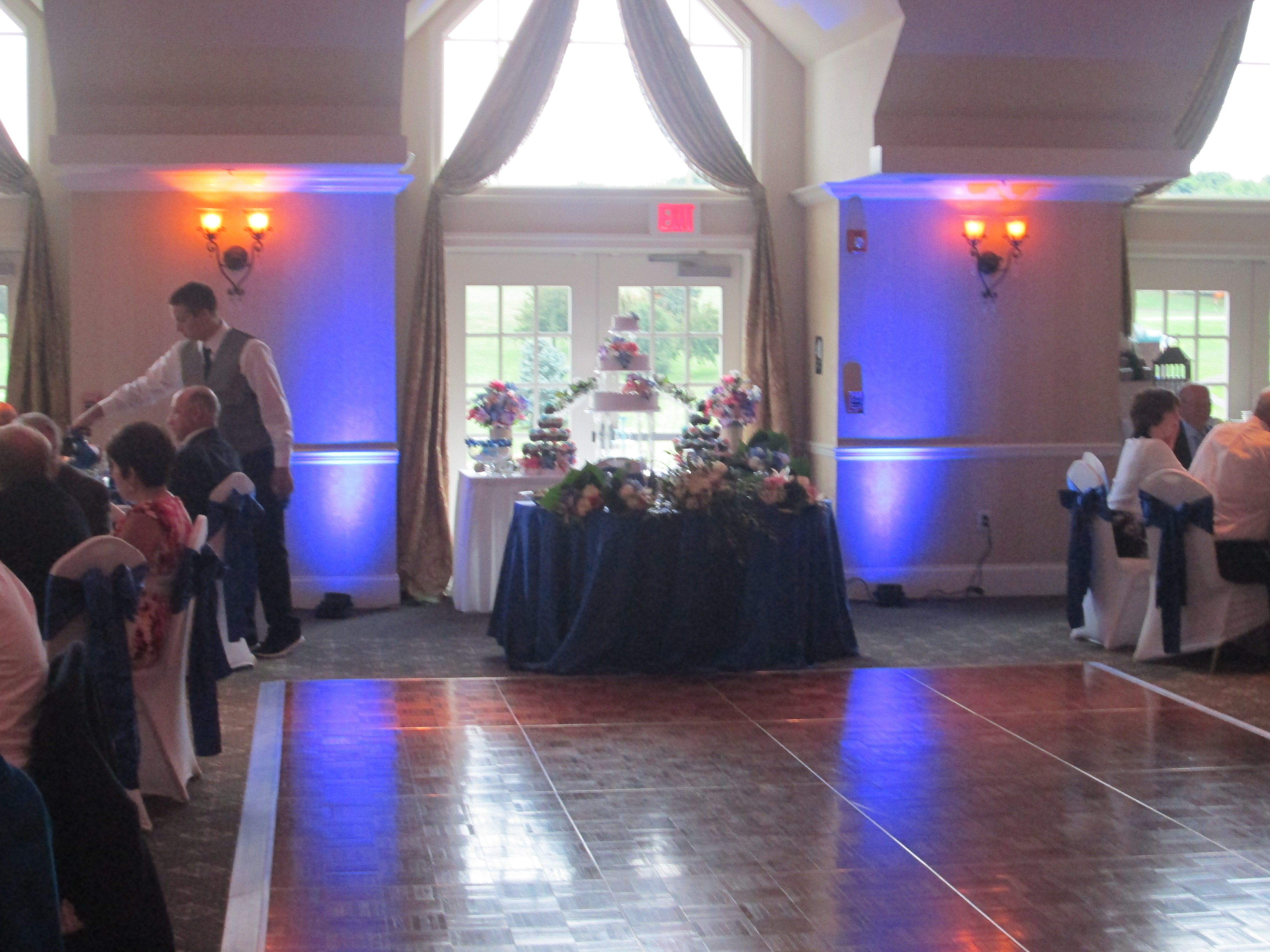 Accent uplighting