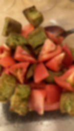 自家製パンとトマトのサラダ