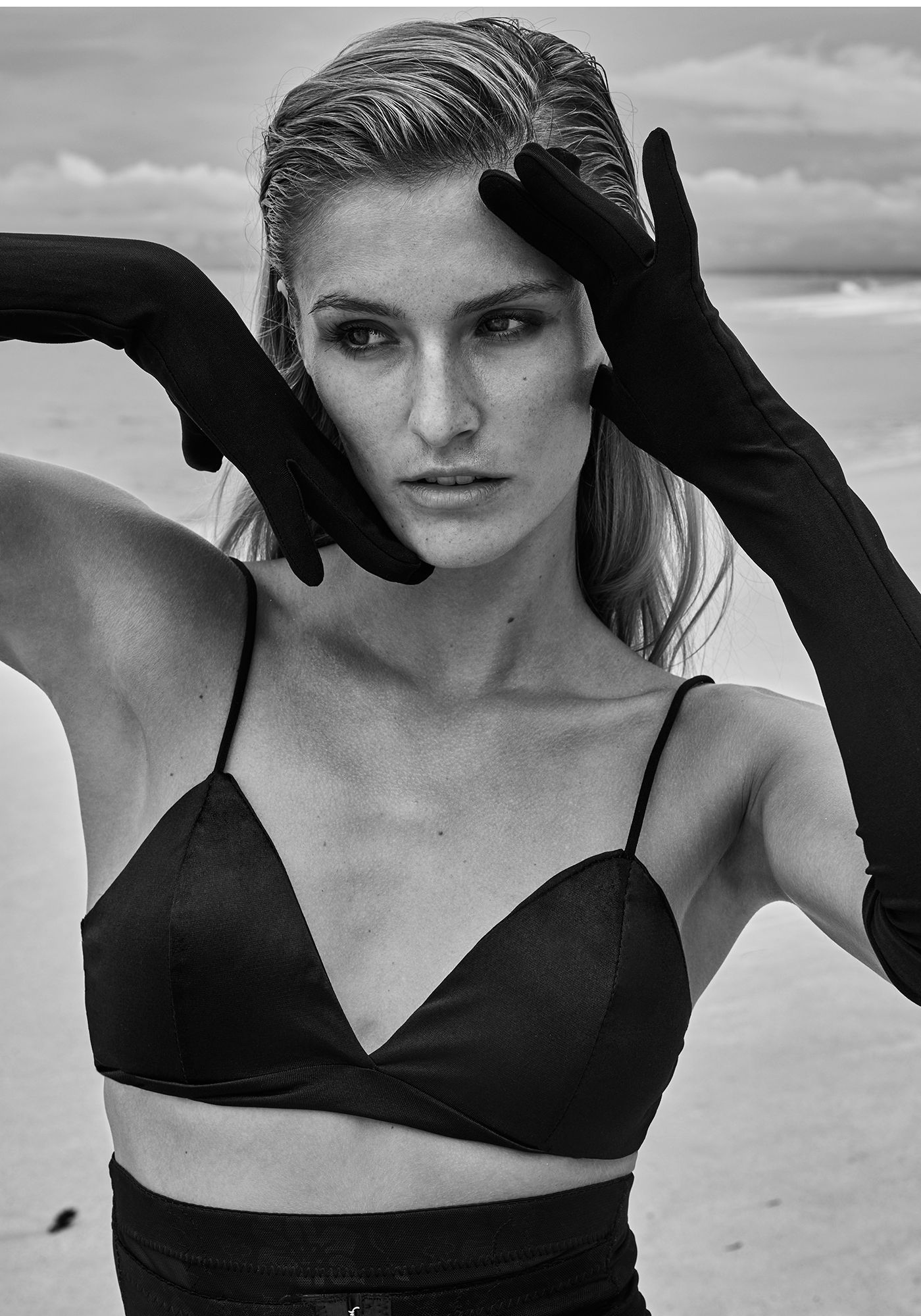 Dasha_Bali454web.jpg