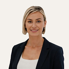 alyssa-broker_edited.jpg