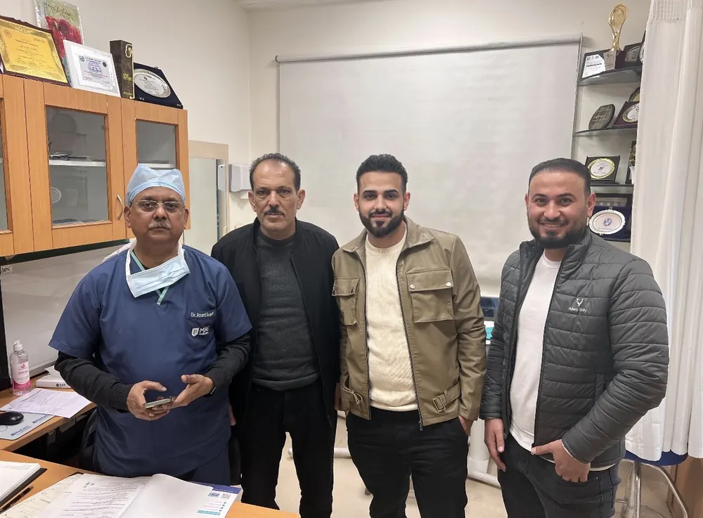 لقاء مع الفريق الطبي