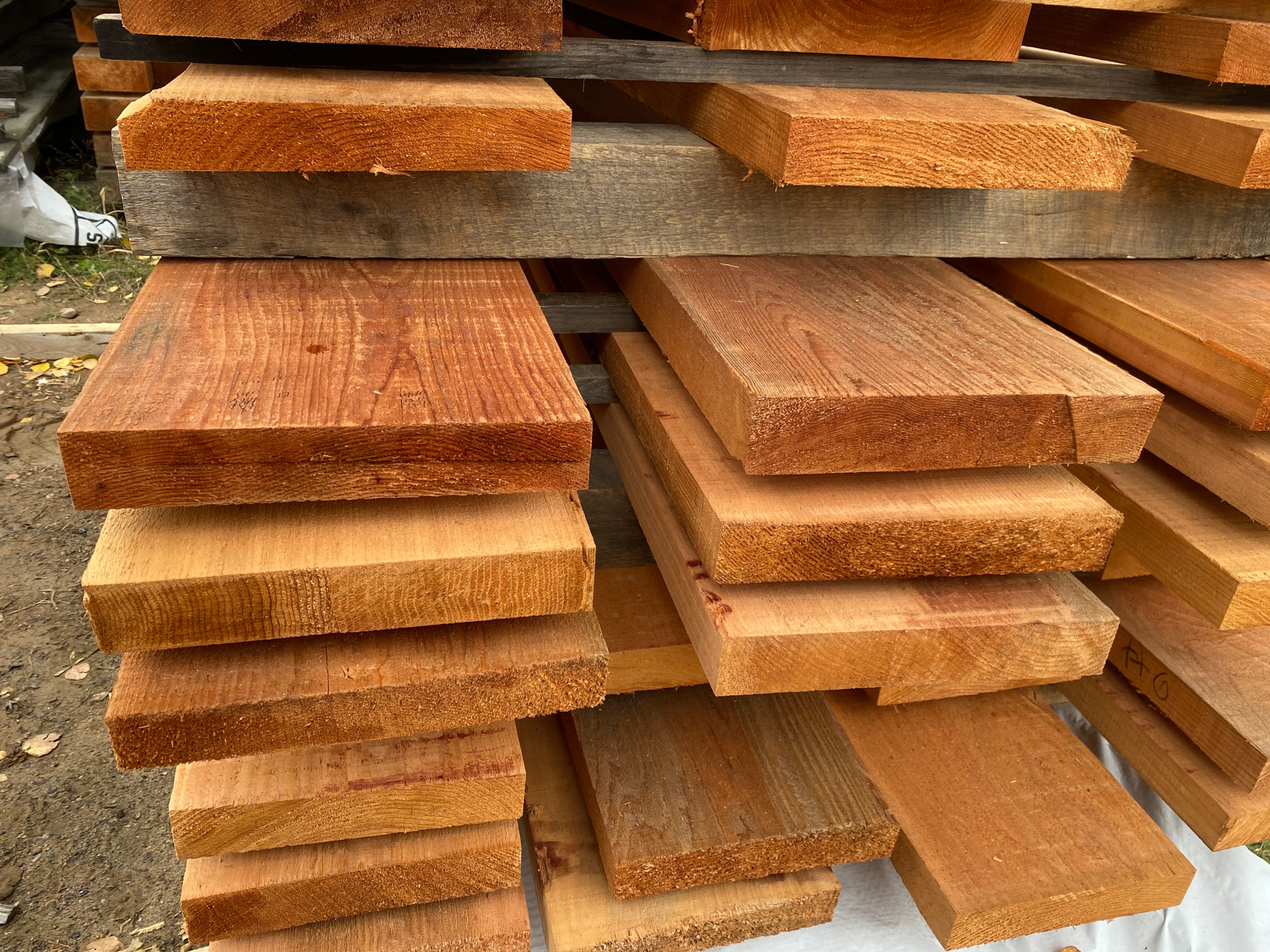 2" Rough Sawn Clear — product view 4
