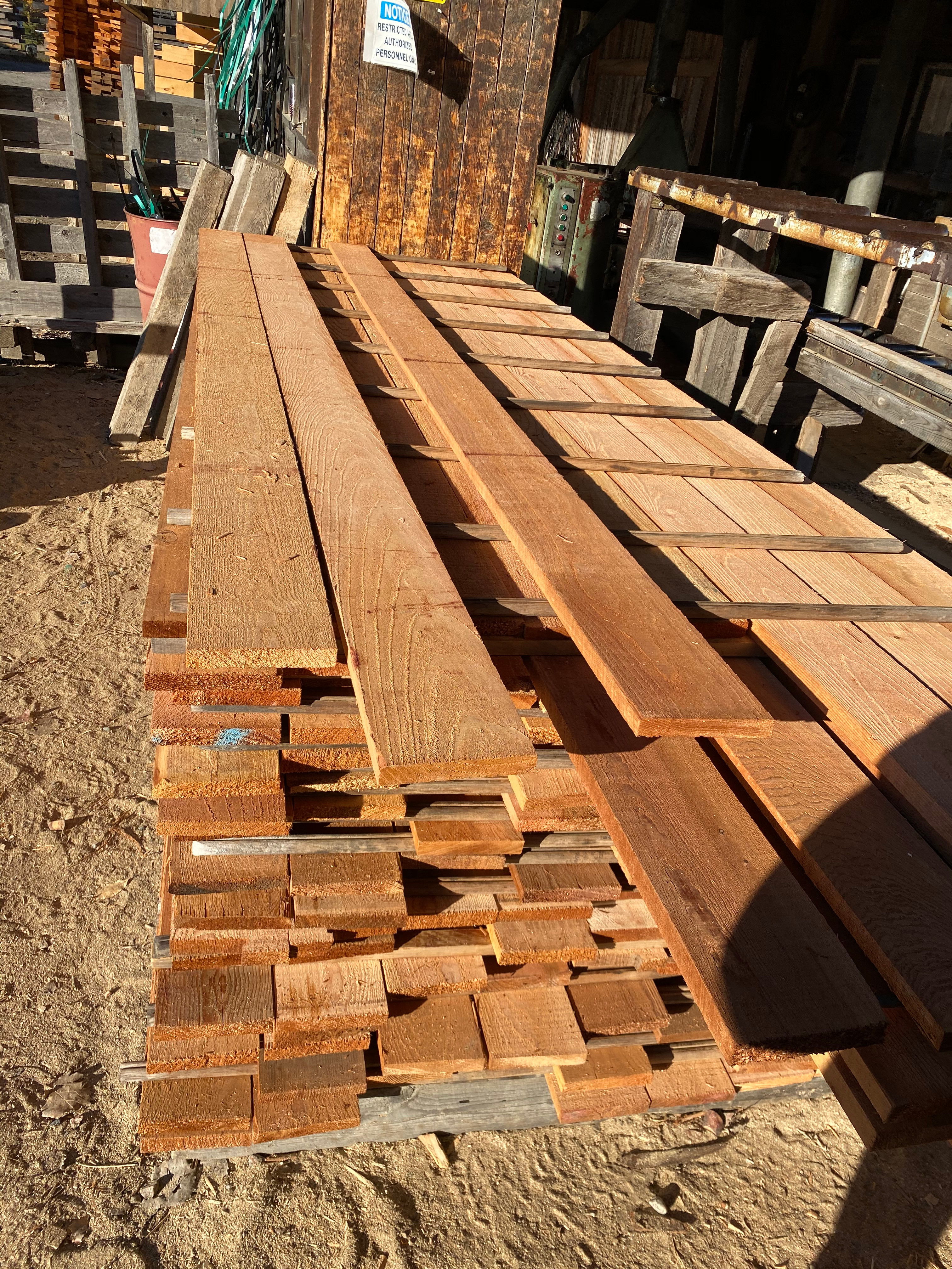 Rough Sawn Clear 1x6 — product view 3