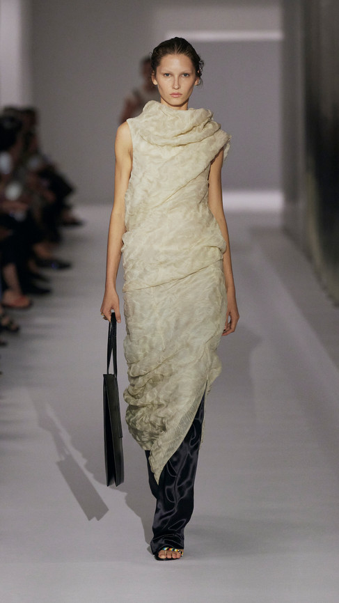 Khaite SS25 Collection. New York, 8th September.