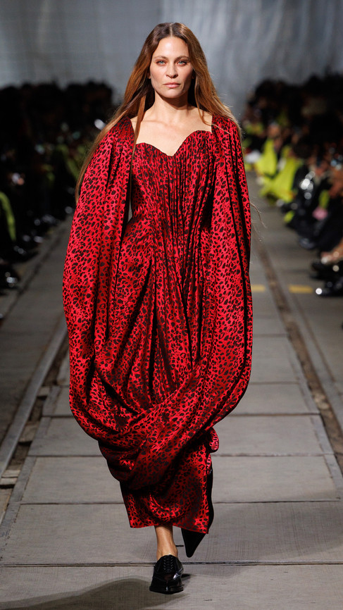 Alexander McQueen Fall Winter 2024 Collection. Paris, 2 March 2024