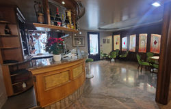 bar davanti sala duse