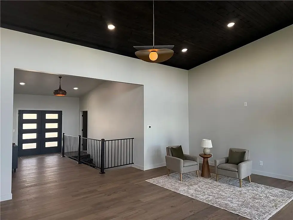 4d3df14262096f5a2fa7935893ea0dff-uncropped_scaled_within_1536_1152