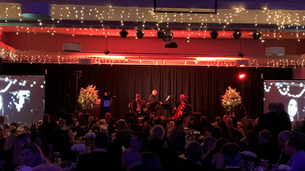 Gala Evening in Courtny