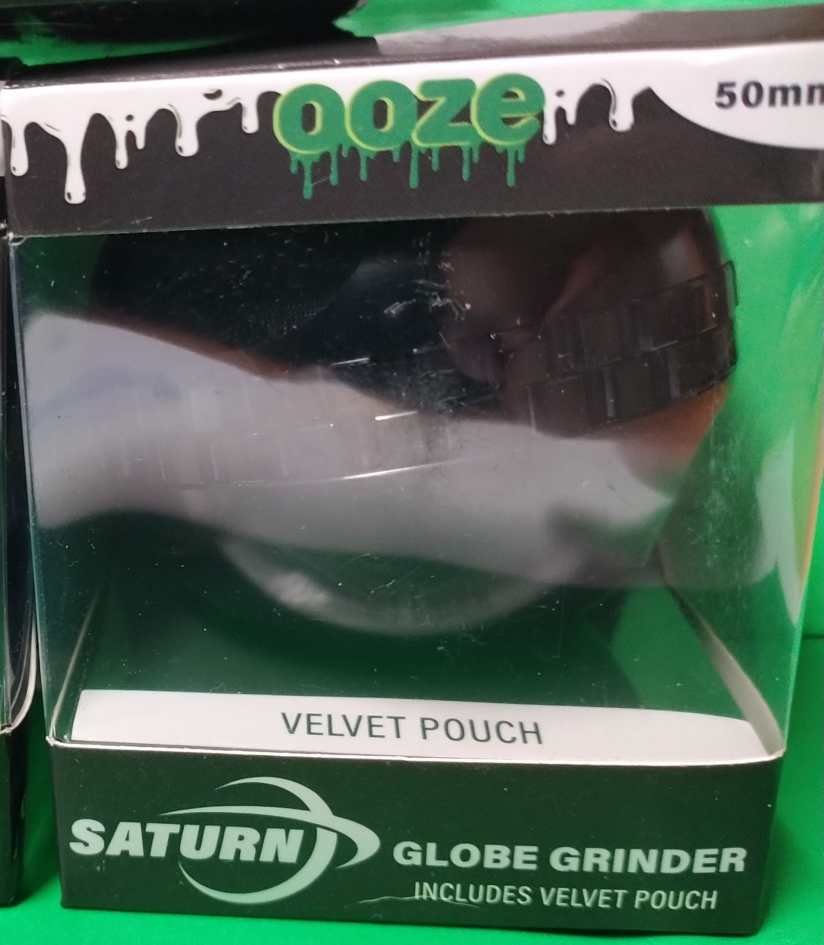 OOZE Saturn Globe Grinder