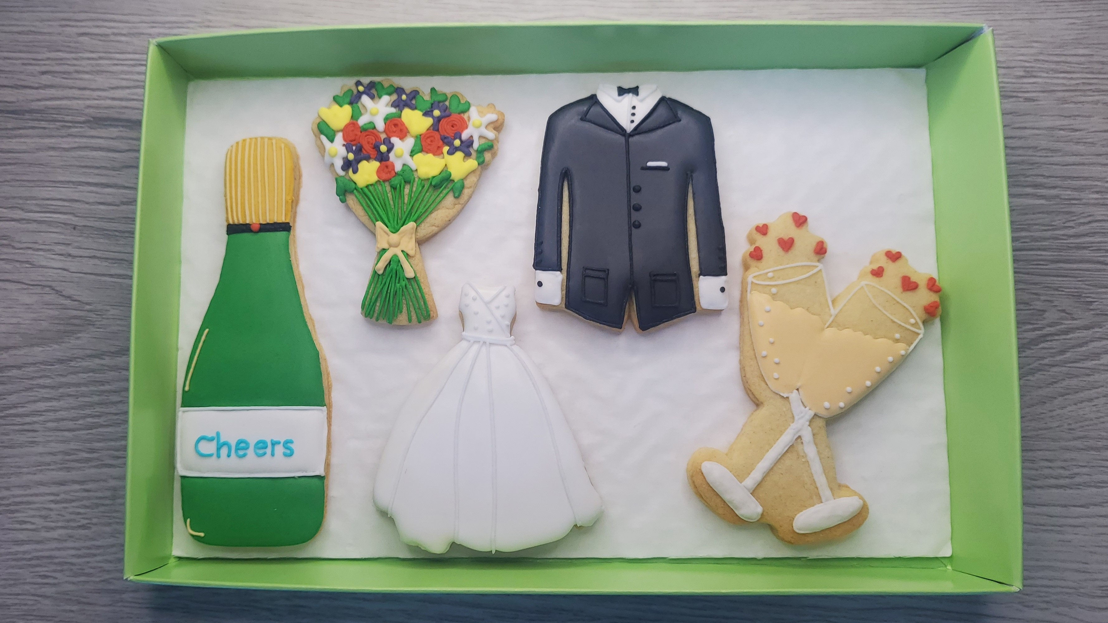 luxury wedding biscuit gift box