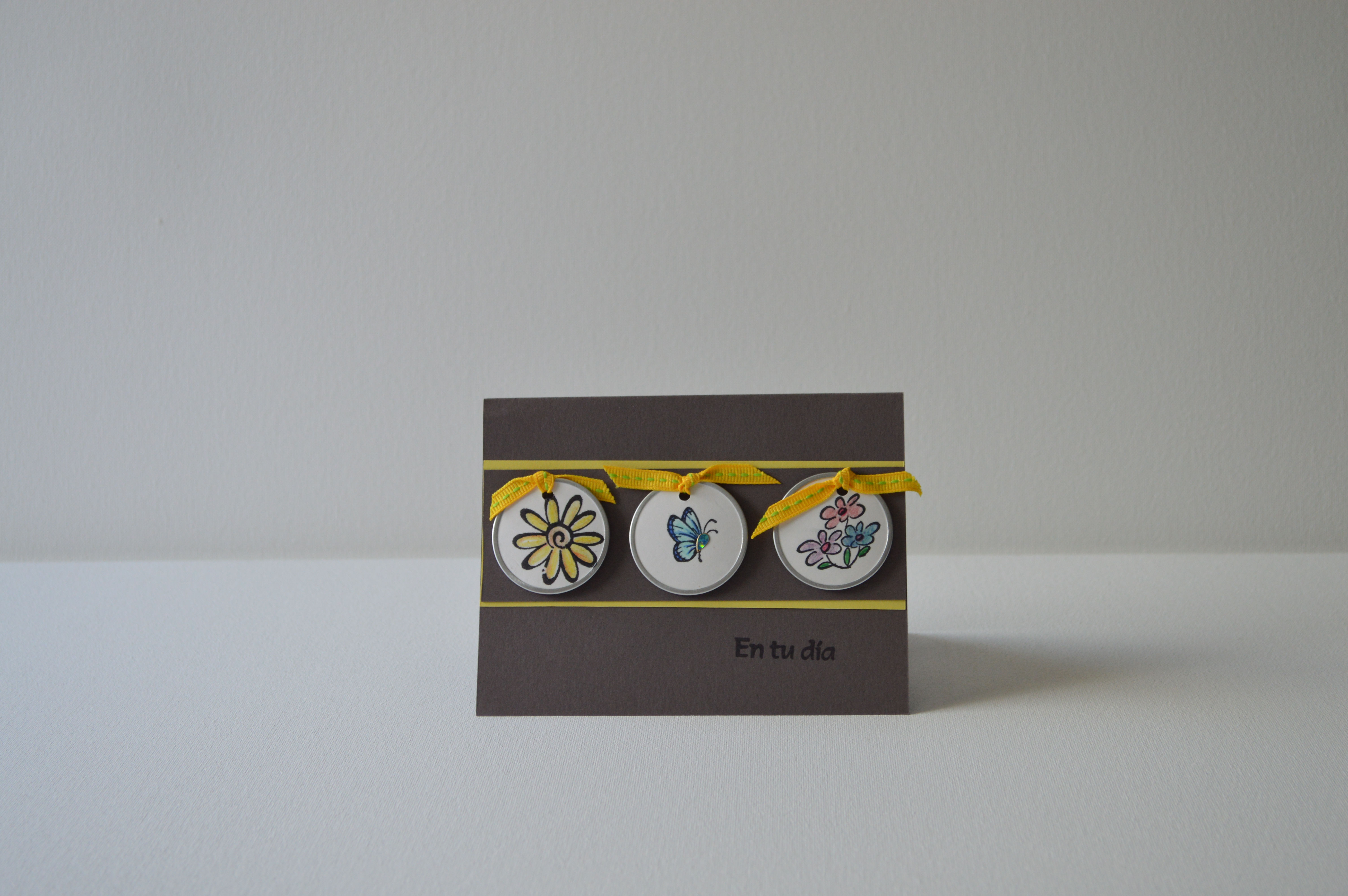 Invitación con aros metálicos