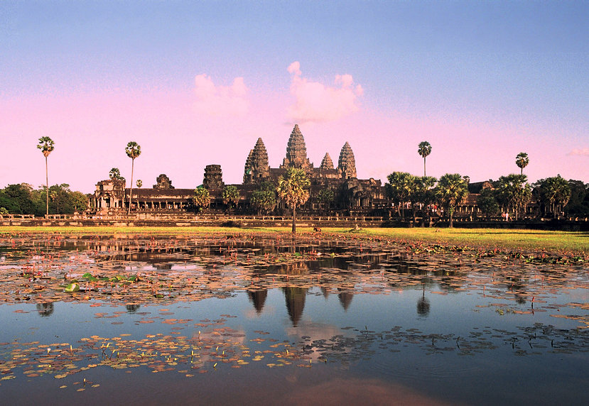 Angkor_Wat_from_north_pond.jpeg