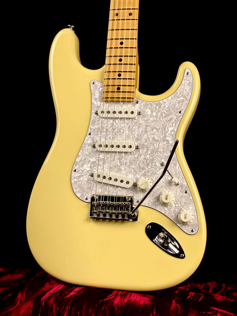 Thumbnail: Suhr Classic S  "Vintage Yellow" Hardshell Case