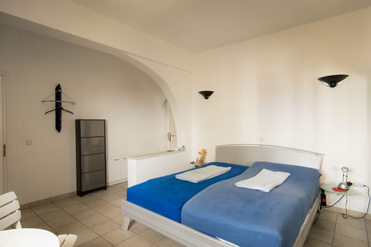 Haupthaus Schlafzimmer 2.jpg