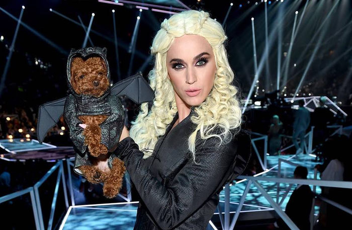 OS MELHORES E PIORES LOOKS DO VMA 2017