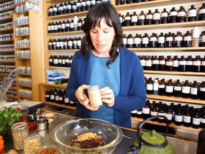 ✨ Sip to Heal: 4 Herbal Teas That Curb Cravings, Aid Sleep, Support Lungs, and Soothe Hunger