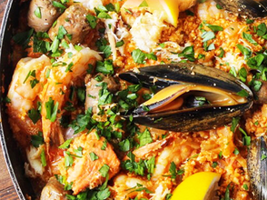 🥘 Iconic Spanish Paella: A Low-Carb Twist on a Timeless Classic