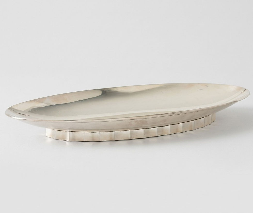 Art deco silver tablepiece 'Cannelures' Wolfers/ de Waegh, 51 cm L(collection zilver.be)
