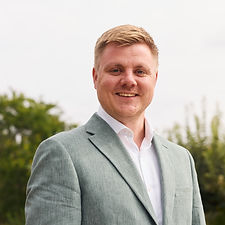 Tom Bishop