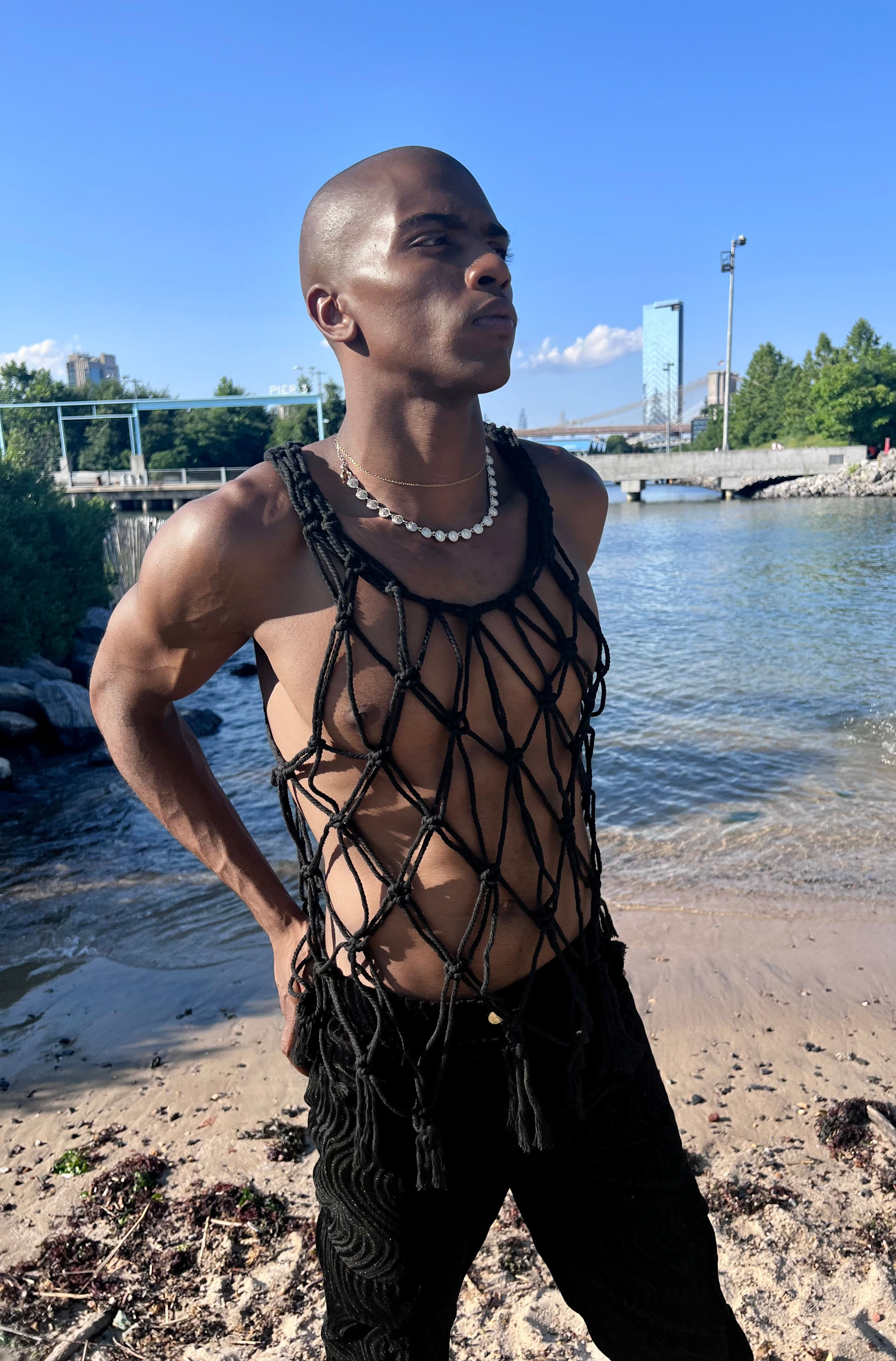 Vantablack Tulum Tank