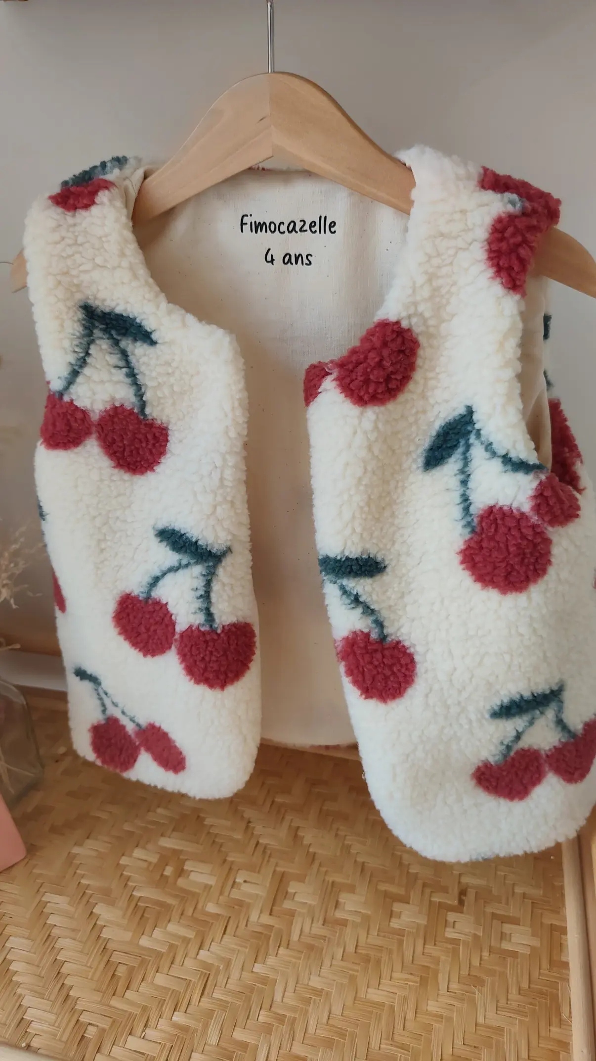 Gilet de berger  "Cherries" - Sur commande