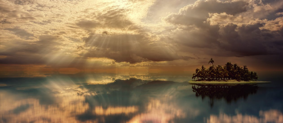 Working with official to help an expat renew a visa