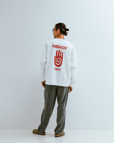 【美品】howdy ハウディ back print sweat(BE) 美品】howdy ハウディ back print sweat(BE)の通販 by 27's shop｜ラクマ
