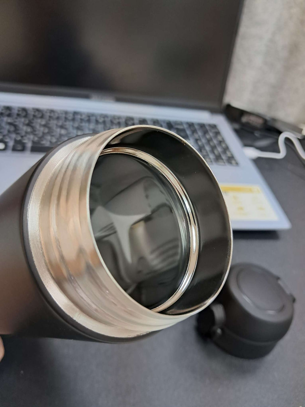 ▲ 細看內膽及瓶口