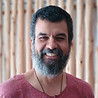Prabhat Dv. Director del Centro de Yoga, profesor de meditación
