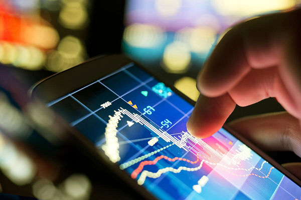 mobile-tablet-statistics-analytics-stock
