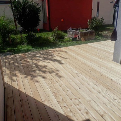 Neue Holzterrasse