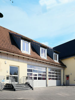 Seitenprofil der Feuerwache Berg.