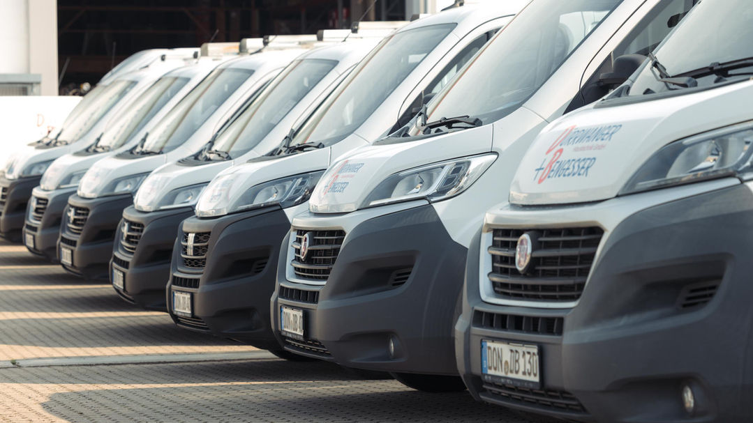 Blick auf den Fuhrpark des Unternehmens