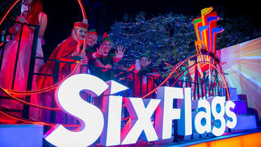 La Navidad ilumina Six Flags México: inicia Christmas in the Park