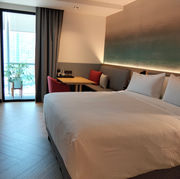 Fiesta Inn evoluciona su propuesta y presenta un nuevo concepto de habitación para el viajero de negocios