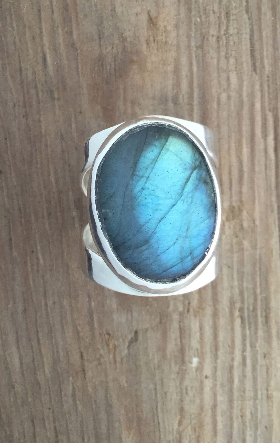 Thumbnail: split shank ring