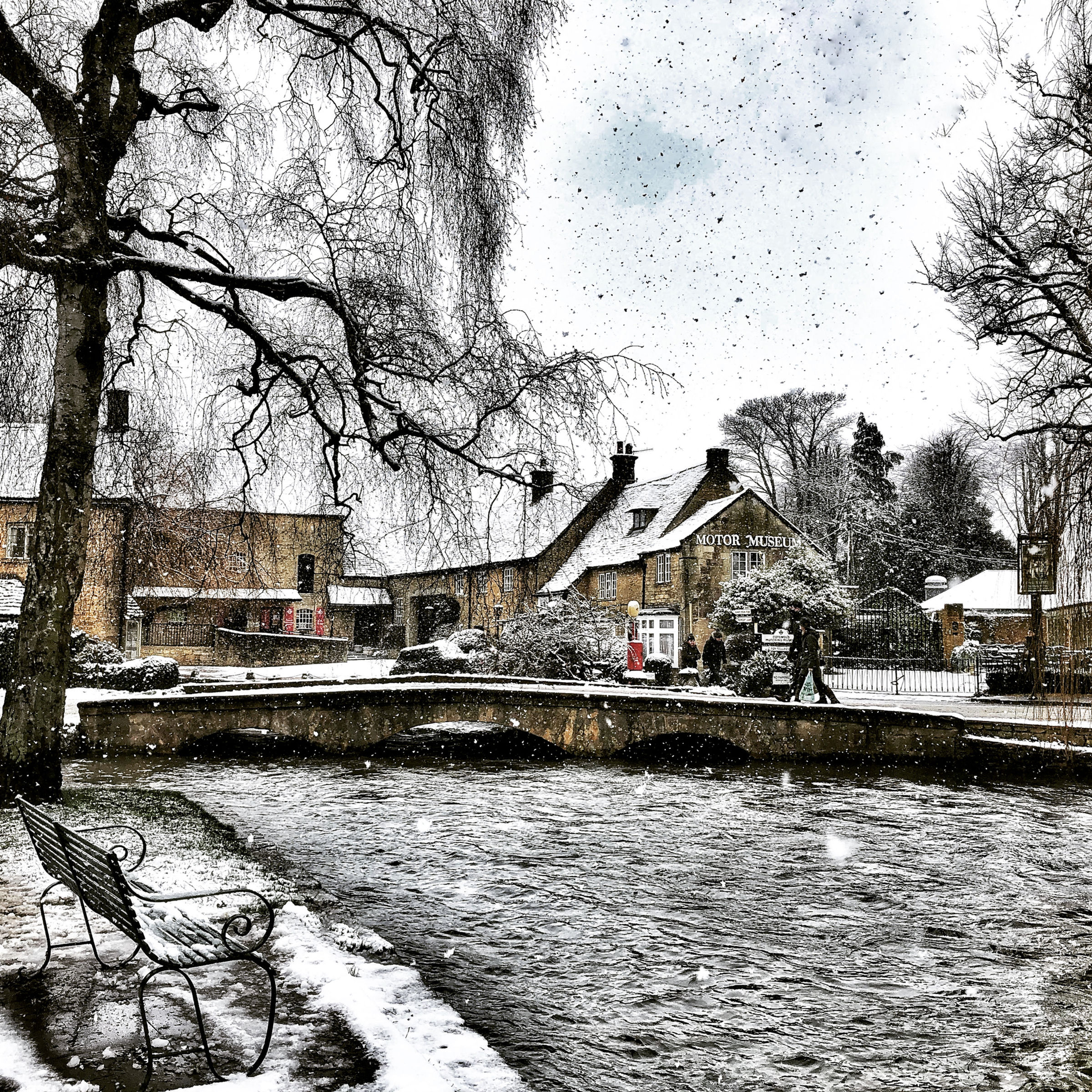 A Touch of Icing, Bourton on the Water