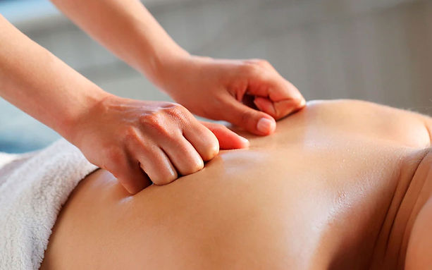 masaje tuina descontracturante relajación dolor cuello espalda dorsal ciático piramidal fascitis plantar rodillas hombro tendinitis, bursitis, artrosis, hernia lumbar