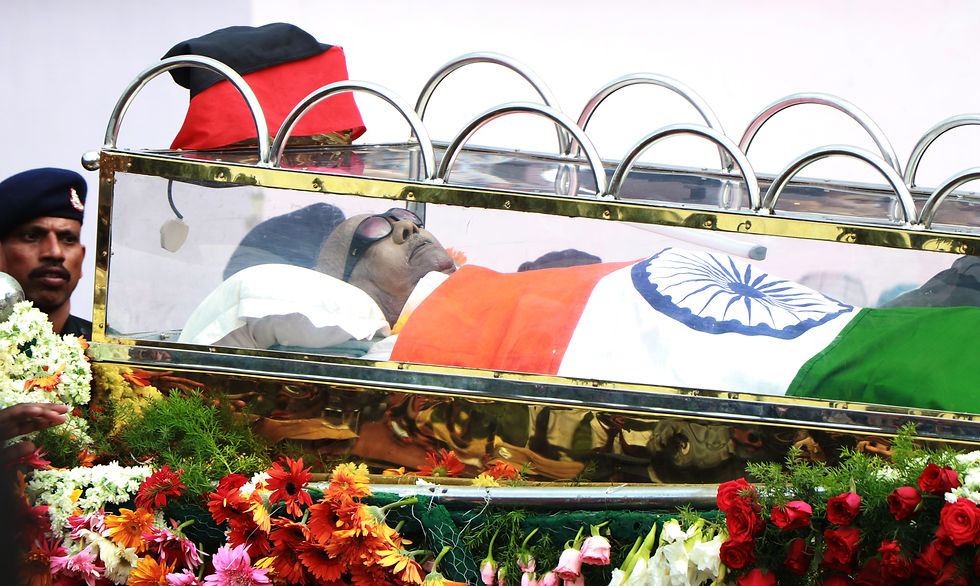 Our Service to the Legendary Leader Dr. Kalaignar M. Karunanidhi - Kalaignar Freezer Box