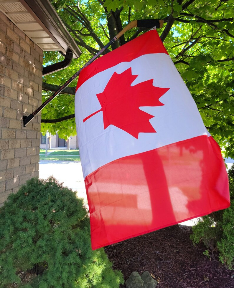 Thumbnail: Hockey Stick Flag Mount