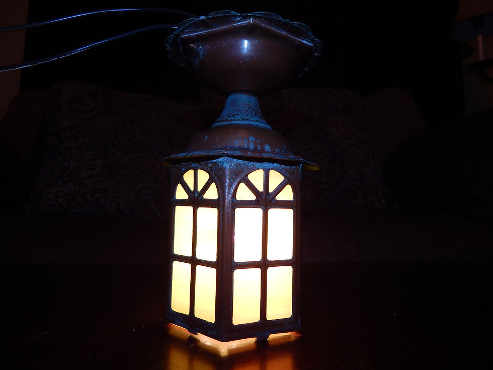 Thumbnail: 1920's Porch Light