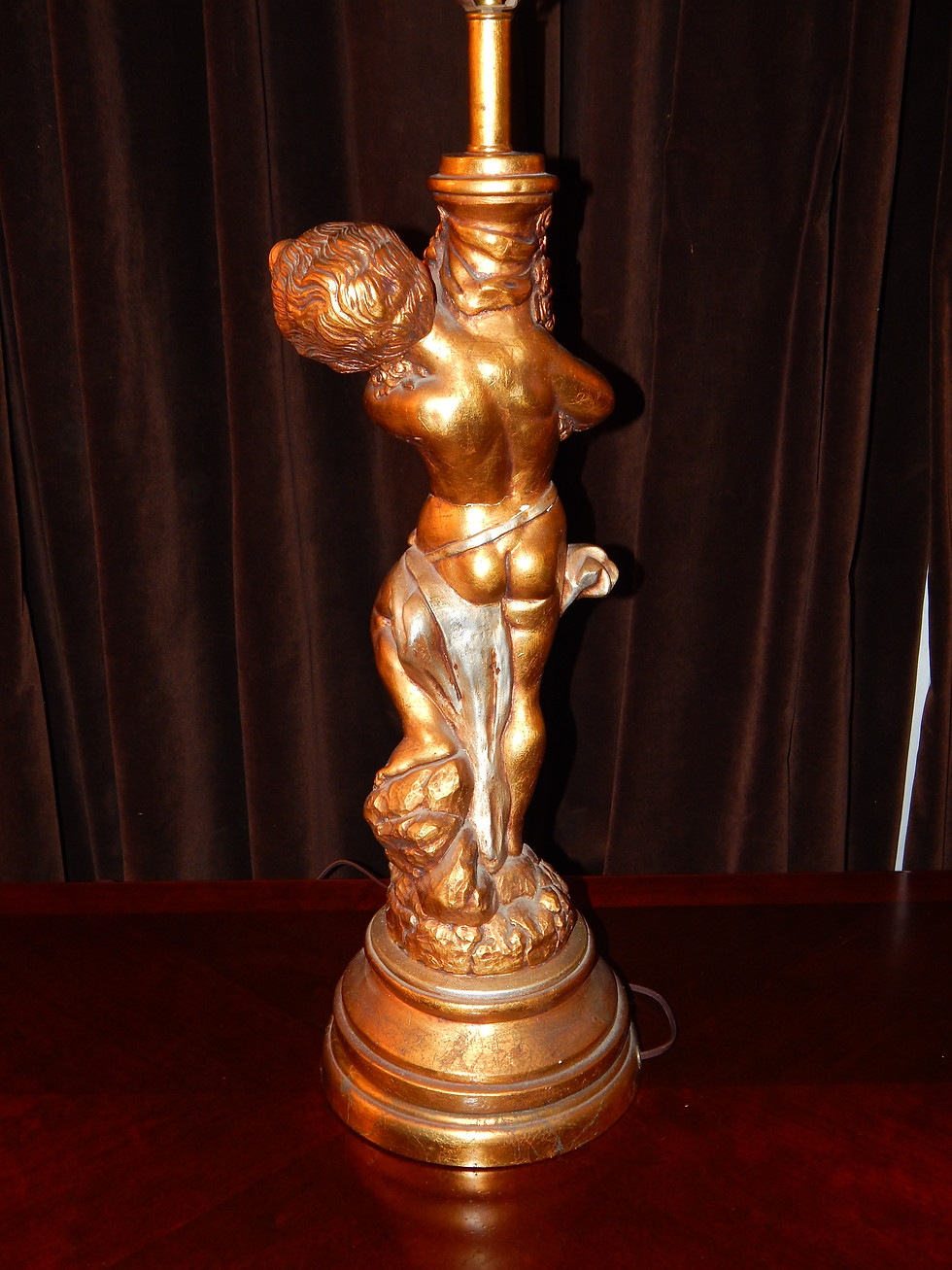 Thumbnail: Vintage Cherub Lamp
