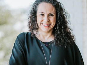 Breaking Cycles, Building Legacies: A Conversation with Erica Thomas of Vita Nova Mother-Daughter Coaching