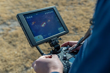 firefighter-flying-drone-with-thermal-camera_206695-55.jpg