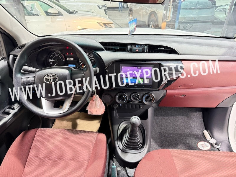 Thumbnail: 2025 TOYOTA HILUX DOUBLE CAB GL