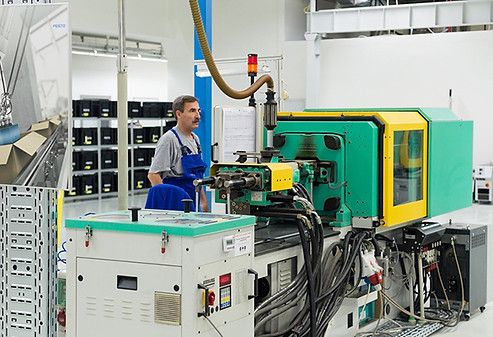 injection-molding-Adobe-770x440.jpg