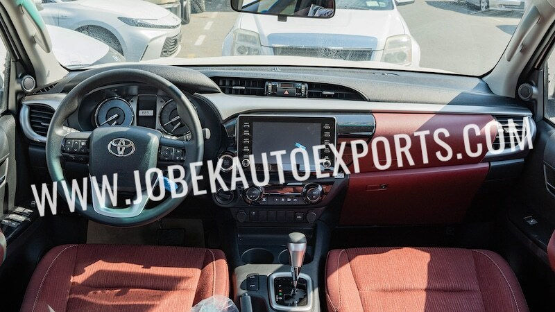 Thumbnail: 2025 TOYOTA HILUX SR5