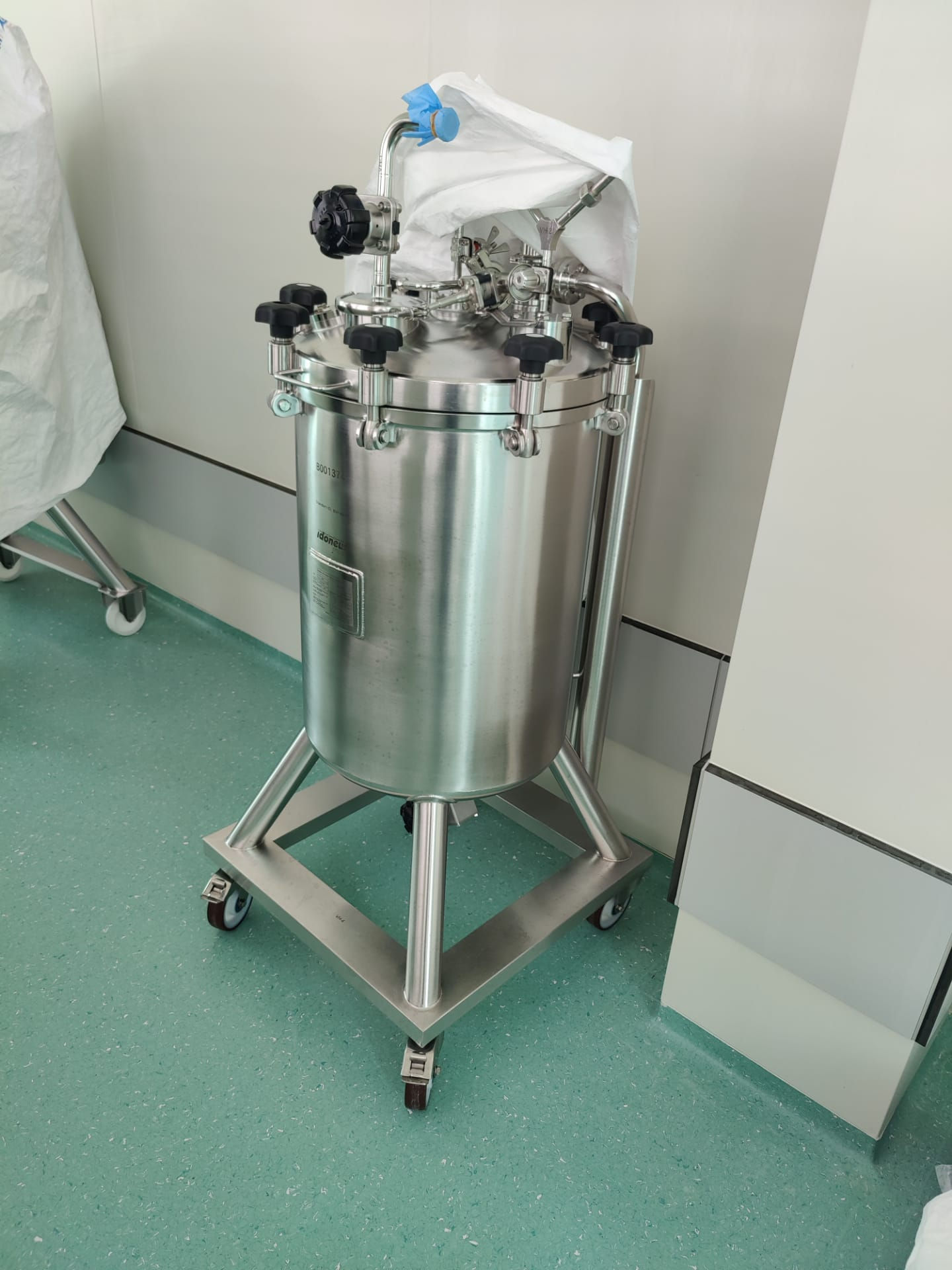 *SOLD* Mobile Tank-Idoneus-130L