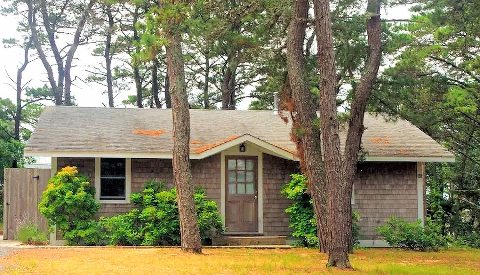 Black Fish Creek five person rental cottage